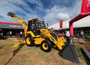 "รถตักดิน Mahindra ประสิทธิภาพสูงอุปกรณ์ก่อสร้างที่ทนทานในราคาโรงงานขายส่งเชื่อถือได้และมีประสิทธิภาพ" - Product Image 3