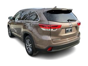 2018 for Highlander XLE Used Sedan Automatic Left Steering Dark Leather Interior AWD Drive Metal Roof <b>Rack</b> - Product Image 5