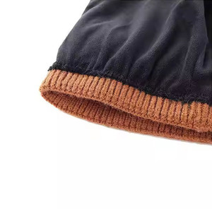 Gorro de punto de invierno con logotipo personalizable, forro polar grueso, cálido y acogedor con forro de satén, gorro jacquard con letras - Product Image 3