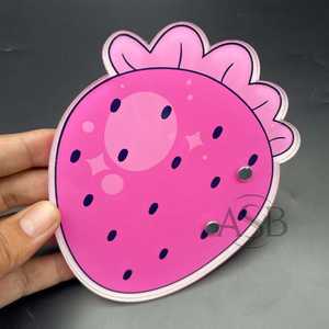 Azulejo de pestañas acrílico de fresa rosa con imanes Impresión de logotipo personalizado Azulejo de pestañas en forma de fresa - Product Image 3