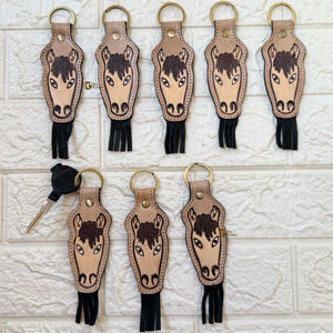 LLavero de herramientas de caballo de cuero tallado a mano, llaveros con flecos de cuero genuino, gran oferta, llaveros modernos hechos a mano con estilo - Product Image 1