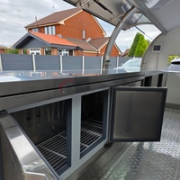 Camion alimentaire noir en fibre de verre personnalisé de 10 pieds remorque mobile standard USA pour pizzas et hot dogs avec friteuse remorque pour snacks et aliments