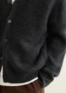 Pull en maille à col en V décontracté pour homme en coton 100% avec logo personnalisé sur le devant, respirant, uni, pour l'hiver - Product Image 2