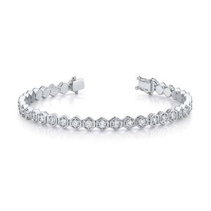 Bracelet tennis en or 14 carats avec diamants ronds (naturels) sertis sur un serti hexagonal élégant - Product Image 1