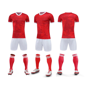 Productos populares con precios competitivos Camisetas de fútbol Impresión por sublimación Uniformes de fútbol para la venta Hecho en Pakistán - Product Image 6