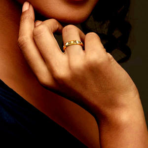 Anillo de Banda con Diseño de Flor Hueca Elegante con Diamante Cultivado en Laboratorio VVS en Oro Blanco y Amarillo Sólido, Joyería al por Mayor para Ella - Product Image 6