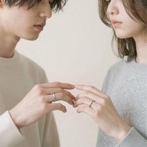 ชุดแหวนคู่หมั้นเงินแท้ชุบโรเดียมสุดโรแมนติก - Product Image 4