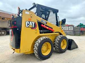 Caterpillar CAT 216B3 Skid Steer Loader Machine de construction compacte avec attelage rapide hydraulique et capacité de levage élevée - Product Image 2