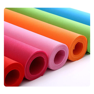 Fabricante de rollos de tela no tejida Spunbond PP respetuoso con el medio ambiente GSM 5-300 Ancho 2-165 pulgadas todos los colores personalizables - Product Image 5