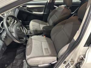 SUPER CLEAN 2010 TO-YO-TA MA-TR-IX S AWD TRANSMISSION AUTOMATIQUE 4 CYLINDRES - Product Image 3