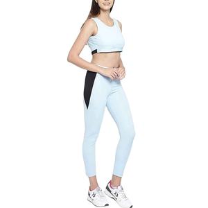 Ensemble de sport de yoga en deux pièces avec logo personnalisé, nouvelle mode beige, spandex polyester, vêtements de sport respirants, ensemble de yoga de fitness pour femmes - Product Image 1