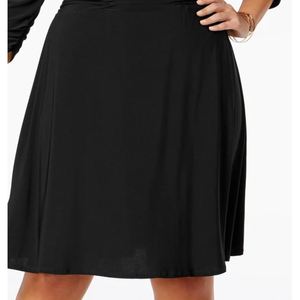 Robe trapèze en mousseline noire taille 2X pour femme de la collection NY, avec fronces et perles, style formel simple et classique, longueur genou - Product Image 3