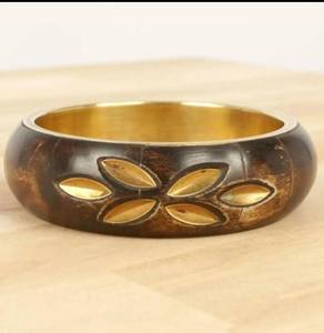Bracelet large en laiton doré, accessoire tendance, design antique, bracelet large unisexe - Product Image 4