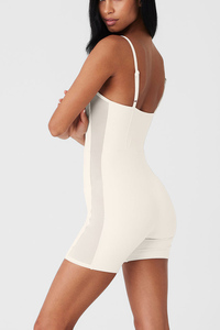 Women's <b>White</b> 2 Piece Set Breathable Skinny Fit Sports <b>Bodysuit</b> <b>Plus</b> <b>Size</b> Wholesale Gym Fitness Jumpsuit Shorts Workout Romper - Product Image 3