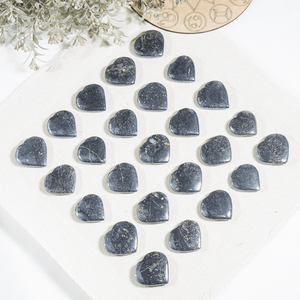 Offre Spéciale : Cœurs Miniatures en Hématite Sculptés à la Main en Cristal Naturel pour Décoration, Méditation et Relaxation – Prix de Gros - Product Image 3