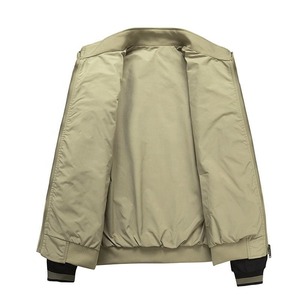 เสื้อกันลมแบบชั้นเดียวสำหรับผู้ชายเสื้อแจ็คเก็ตกันฝนแบบคลาสสิกสำหรับเดินป่าปีนเขาตกปลาขี่กลางแจ้งเสื้อกันฝนสำหรับทำงาน - Product Image 4