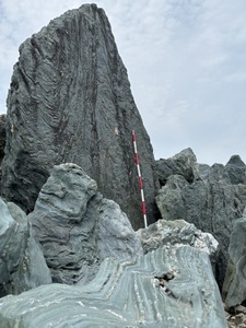 IYO BLUE STONE (type spécial) Rock pour tremplin, pierre de jardin, pierre de sol et décoration fabriqué au JAPON - Product Image 3