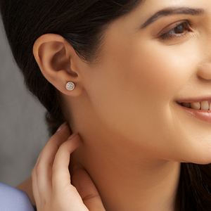 Pendientes de Oro Amarillo de 14K con Diamantes Cultivados en Laboratorio |   Regalo de Lujo para Mujer para Compromiso, Boda, Aniversario y Fiesta - Product Image 2