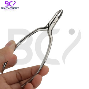 Coupe-cuticules en acier inoxydable avec lame courbée - Outil professionnel durable pour les soins des ongles des mains et des pieds, coupe-peaux mortes et callosités - Product Image 6