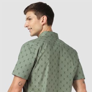 Chemise de plage classique boutonnée pour homme-Coton frais et confortable, parfait pour les vacances en station et les événements à la plage - Product Image 6