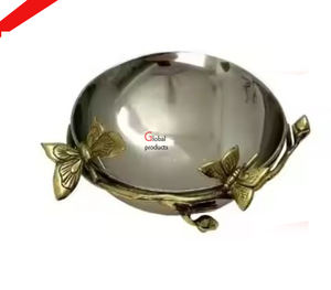 Cuenco para servir comida de metal chapado en plata de forma redonda decorativa con diseño de mariposa dorada para hotel hogar - Product Image 1