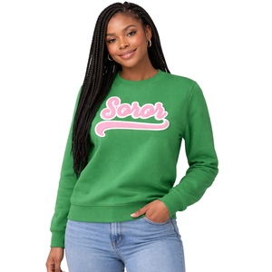 Sweat-shirt à col rond vert hiver pour sororité, avec badge sur le devant, design grec, sororité féminine, rose vert, collège, sœur, élégant, décontracté - Product Image 1