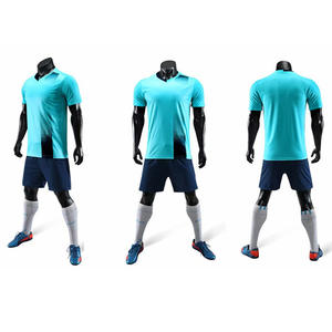 Uniforme de football personnalisé par sublimation, 100% polyester, respirant, séchage rapide, manches courtes d'hiver, logo personnalisé, uniforme d'équipe pour hommes, haute qualité - Product Image 1