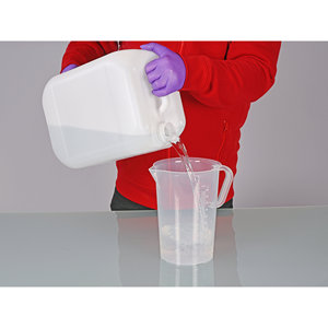 กระป๋อง HDPE ของบริษัท Burkle GmbH สำหรับการจัดเก็บและขนย้ายสารเคมีและน้ำมัน พร้อมกรงและภาชนะ - Product Image 1