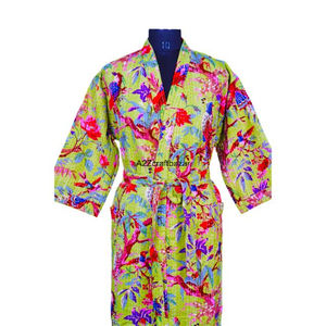 Kimono Largo de Mujer 100% Algodón, Ecológico, con Estampado Floral Kantha, Túnica de Invierno, Tejido Étnico Tradicional Indio Hecho a Mano, Cuello en V - Product Image 3