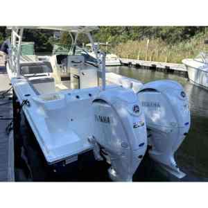 Cobia 280 DC 2026 en Nueva Condición, Material Plástico, Motor Yamaha de 500HP, Capacidad de Combustible de 172 Galones - Product Image 3