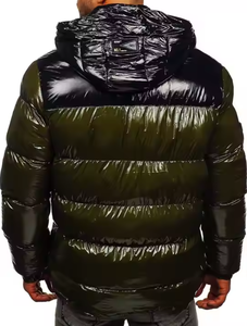 Chaqueta de invierno acolchada ligera y plegable para hombre, de venta directa de fábrica, con cuello redondo, cremallera, transpirable, cortavientos y ecológica. - Product Image 3