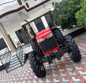 Tractor Massey Ferguson 9500 4WD Diésel Usado en Buen Estado con Sistema de Bomba Hidráulica Resistente - Product Image 1