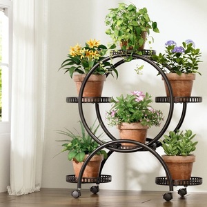 Soporte de maceta de metal forjado a mano tradicional con plataformas en capas y aspecto rústico para el encanto del campo - Product Image 5