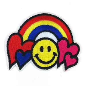 Patchs personnalisés de style sportif en gros 2024, brodés à la main, tissés, imprimés sur toile, tissu 3D à séchage rapide, design cœur-fleur - Product Image 5