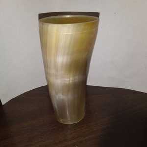 Artisanat naturel en verre de corne gravé sur mesure pour l'article unique de luxe médiéval - Product Image 4