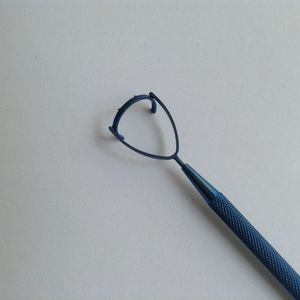 Nuevo Juego de Instrumentos Quirúrgicos Oftálmicos de Acero Inoxidable con Anillo de Fijación Manual de Titanio Reutilizable - Product Image 5