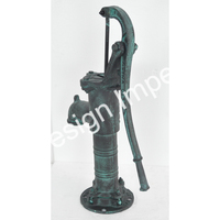 Pompe à main personnalisée en fonte Accessoires de village hautement utilisables Pompe à main solide de ressourcement d'eau domestique personnalisée fabriquée en Inde