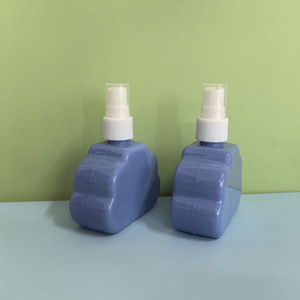 Bouteilles pulvérisateur rondes bleues personnalisées de 100 ml en PET avec pompe, vaporisateur fin pour l'<span class=keywords><strong>alcool</strong></span>, le parfum et l'eau de toilette - Product Image 2
