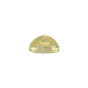 Saphir Jaune Naturel de 9,16 Carats (Pukhraj) - Pierre Précieuse Facettée Taille Émeraude - Product Image 2