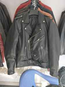 Chaqueta de cuero cálida de invierno informal para hombre, piel de oveja transpirable, precio razonable con servicio OEM - Product Image 2