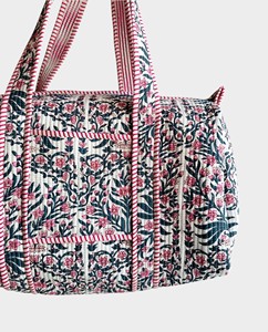 กระเป๋าผ้าฝ้ายลายดอกไม้สีเขียวอมฟ้าขนาดใหญ่สำหรับเดินทาง - Product Image 3