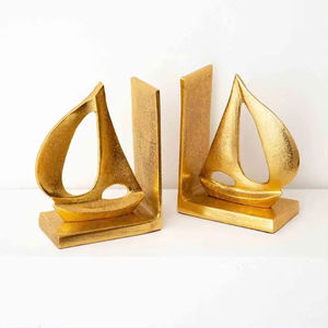 Sujetalibros decorativo de lujo para el hogar Recién llegado Forma de barco Diseño Premium Sujetalibros de lujo Decoración de hotel de color dorado - Product Image 1
