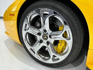 Offre exceptionnelle : Lamborghini Murciélago Roadster d'occasion 2006, propre et prête à être expédiée - Product Image 6