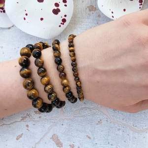 Pulsera de cuentas de ojo de tigre de oro natural Pulsera redonda suave de ojo de tigre de alta calidad Pulsera de ojo de tigre de 8 mm para regalo personalizada - Product Image 2