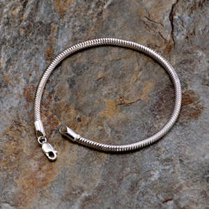 Pulsera de Serpiente CLARA de Plata de Ley 92.5 para Hombre, 8 Pulgadas, Antideslustre, con Perla de Agua Dulce y Diamante Corte Princesa, Baño de Rodio, Regalo - Product Image 2