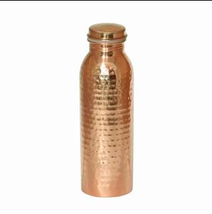 Bouteille d'eau faite à la main en cuivre pur 100% 32oz Design indien pour le bureau et les voyages Ustensiles de cuisine personnalisés pour le bureau et les voyages - Product Image 5