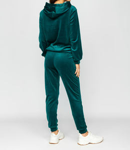 2025 conjuntos de Jogger de terciopelo personalizables para mujer, chándal con capucha para mujer con diseño de logotipo, ropa de invierno informal - Product Image 3