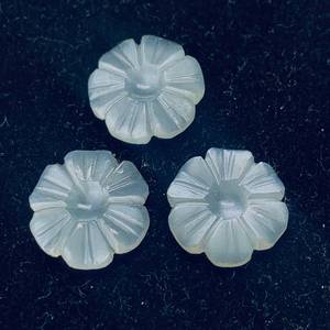 Cuentas Florales Naturales de Piedra Lunar Gris Talladas a Mano, Forma de Flor, 12 mm, para Joyería - Product Image 4
