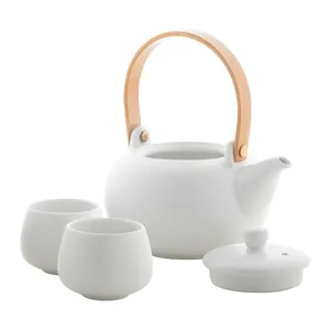 Juego de Té Sencha Personalizado con Diseño de Cerámica y Bambú para Amantes del Café y el Té - Product Image 1