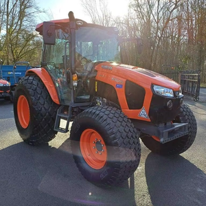 Tracteur Kubota M7040 4RM avec cabine, 645 heures, 70 CV, double hydraulique, télécommandes arrière, boîte de vitesses, pompe moteur, garantie de 2 ans - Product Image 1